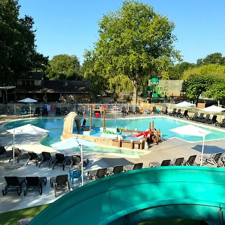 Mobil Spacieux - 7 Pers. - Api-1-52-2159 Campsite