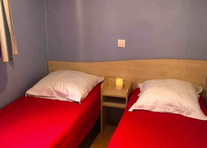 Mobil Spacieux - 7 Pers. - Api-1-52-2159 Campsite